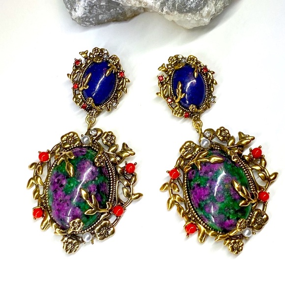 NEW Vintage Garden Stone Dangle Earrings - Picture 5 of 9